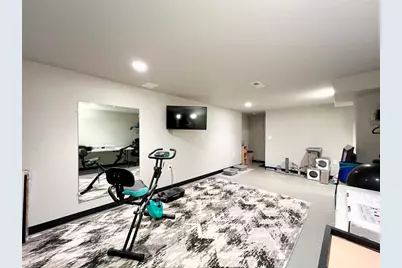 12558 N Woodland Dr, Mequon, WI 53092 - Photo 36