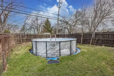 2242 W Carrington Ave, Oak Creek, WI 53154 - Photo 32