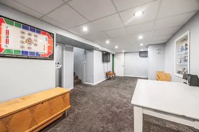 2242 W Carrington Ave, Oak Creek, WI 53154 - Photo 6