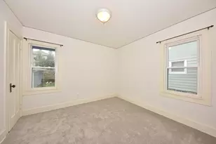 6633 W Lloyd St, Wauwatosa, WI 53213 - Photo 14