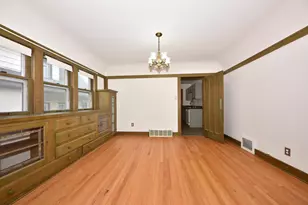 6633 W Lloyd St, Wauwatosa, WI 53213 - Photo 6