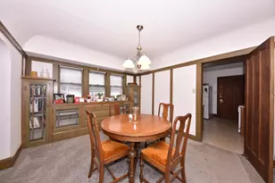 6633 W Lloyd St, Wauwatosa, WI 53213 - Photo 18