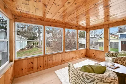 7031  St James St, Wauwatosa, WI 53213 - Photo 12