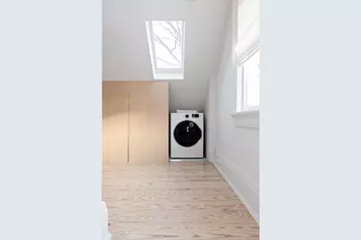 7031  St James St, Wauwatosa, WI 53213 - Photo 44