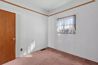 546  Sumner St, Genoa City, WI 53128 - Photo 14