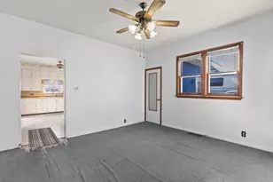 546 Sumner St, Genoa City, WI 53128 - Photo 6