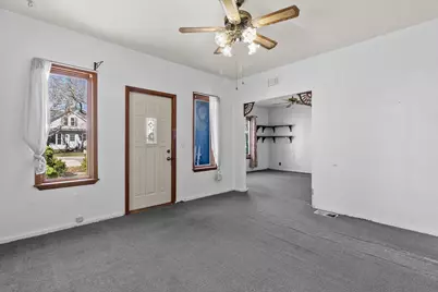 546  Sumner St, Genoa City, WI 53128 - Photo 4