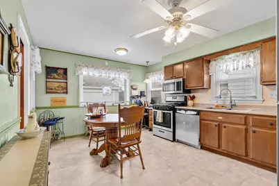 2636 S 50th St, Milwaukee, WI 53219 - Photo 6
