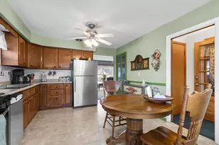 2636 S 50th St, Milwaukee, WI 53219 - Photo 8