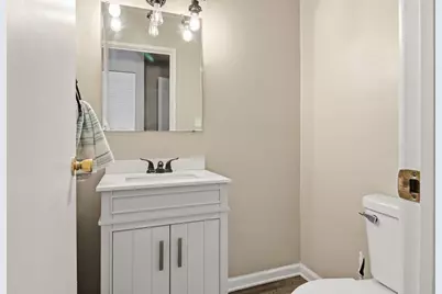 9228 N 70th St, Milwaukee, WI 53223 - Photo 8