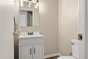 9228 N 70th St, Milwaukee, WI 53223 - Photo 8