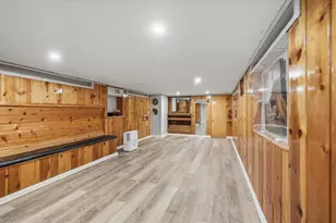 9837 W Sarasota Pl, Milwaukee, WI 53222 - Photo 28