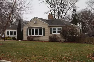 4155 N 110th St, Wauwatosa, WI 53222 - Photo 2