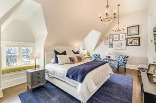 2006 E Lafayette Pl, Milwaukee, WI 53202 - Photo 36