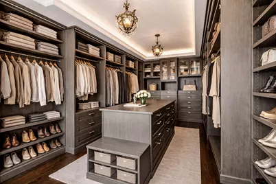 2006 E Lafayette Pl, Milwaukee, WI 53202 - Photo 20