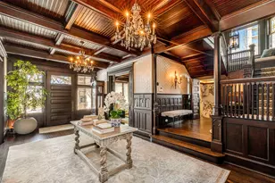 2006 E Lafayette Pl, Milwaukee, WI 53202 - Photo 6