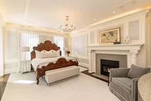 2006 E Lafayette Pl, Milwaukee, WI 53202 - Photo 18