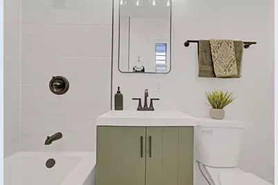 2664 S Clement Ave, Milwaukee, WI 53207 - Photo 20