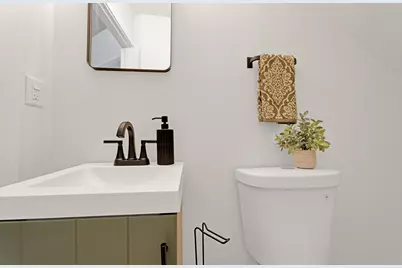 2664 S Clement Ave, Milwaukee, WI 53207 - Photo 24