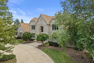 19475 Summerhill Ln, Brookfield, WI 53045 - Photo 4