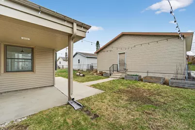 1617 S 52nd St, West Milwaukee, WI 53214 - Photo 16