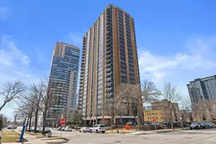 929 N Astor St, Milwaukee, WI 53202 - Photo 20