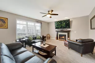 W236N7272 Meadow Ct, Sussex, WI 53089 - Photo 8