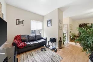 2338 N Dr William Finlayson St, Milwaukee, WI 53212 - Photo 8