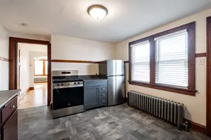 2213 S 72nd St, West Allis, WI 53219 - Photo 4