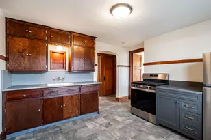 2213 S 72nd St, West Allis, WI 53219 - Photo 2