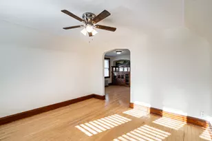 2213 S 72nd St, West Allis, WI 53219 - Photo 10