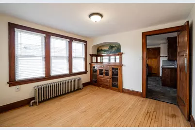 2213 S 72nd St #UPPER, West Allis, WI 53219 - Photo 6