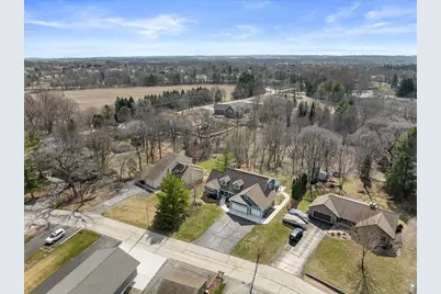 N29W26601  Peterson Dr, Delafield, WI 53072 - Photo 46
