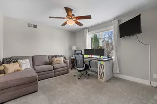 N29W26601 Peterson Dr, Delafield, WI 53072 - Photo 26