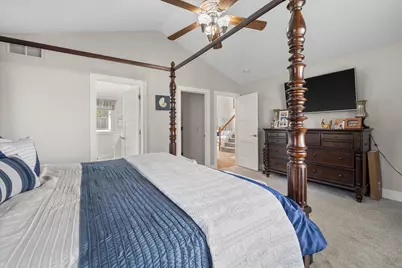 N29W26601  Peterson Dr, Delafield, WI 53072 - Photo 12