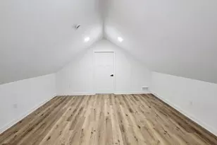 5766 N 42nd St, Milwaukee, WI 53209 - Photo 14