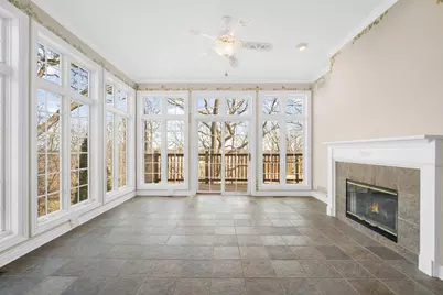 7570 S Cambridge Dr, Franklin, WI 53132 - Photo 8