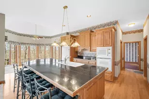 7570 S Cambridge Dr, Franklin, WI 53132 - Photo 12