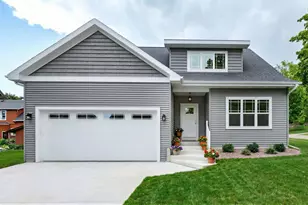 433 Niagara Ave, Sheboygan, WI 53081 - Photo 4