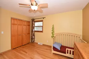 2821 Chancery Ln, Waukesha, WI 53188 - Photo 24