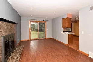 2821 Chancery Ln, Waukesha, WI 53188 - Photo 10