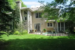 12685 W Barbary Ct, New Berlin, WI 53151 - Photo 40