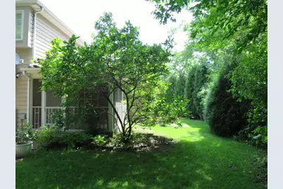12685 W Barbary Ct, New Berlin, WI 53151 - Photo 44
