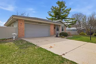 1170 Saratoga Pkwy, Oconomowoc, WI 53066 - Photo 34