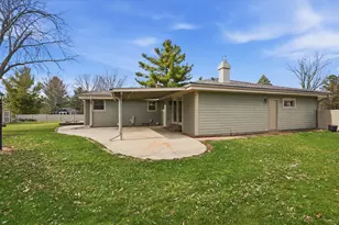 1170 Saratoga Pkwy, Oconomowoc, WI 53066 - Photo 32