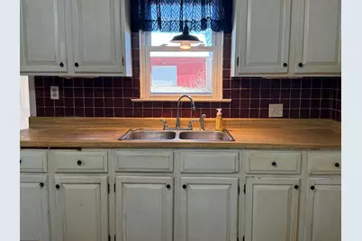 W220N8554  Town Line Rd, Menomonee Falls, WI 53051 - Photo 4