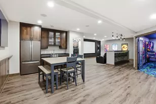 1636 Upland Ct, Hartland, WI 53029 - Photo 36