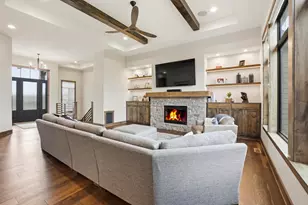 1636 Upland Ct, Hartland, WI 53029 - Photo 8