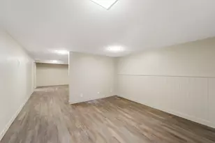 821 Saxony Dr, Racine, WI 53402 - Photo 16