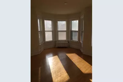 2704 N Hackett Ave, Milwaukee, WI 53211 - Photo 20